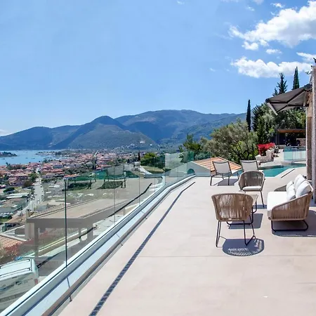 Phaena With Infinity Pool Nydri (Lefkada)
